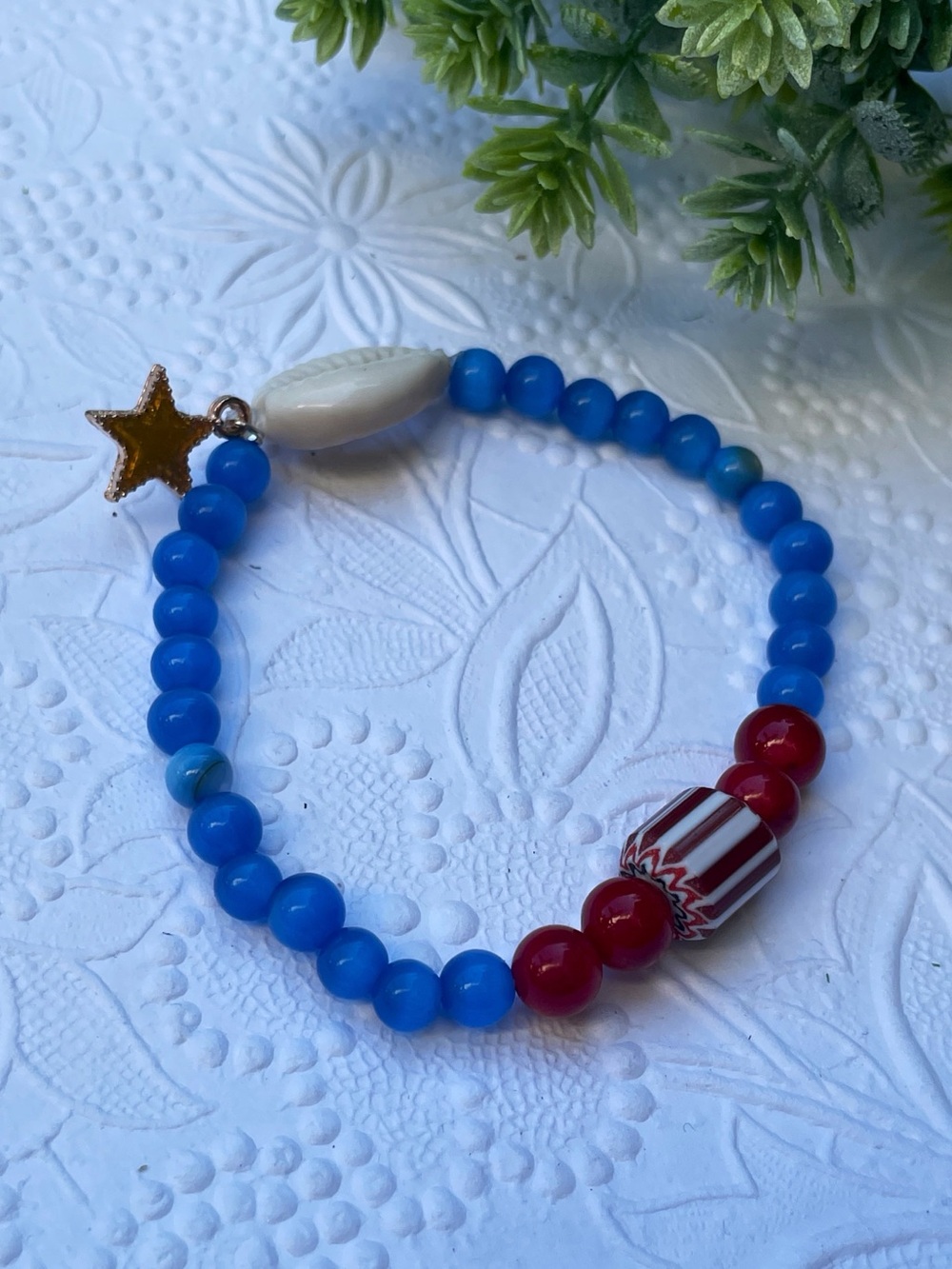 NWT Florida Shelling Patriotic Cat Eye Annulus Cowry Shell Women’s Bracelet 7.5”